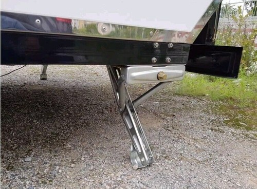 Caravan corner steady - caravan, jack